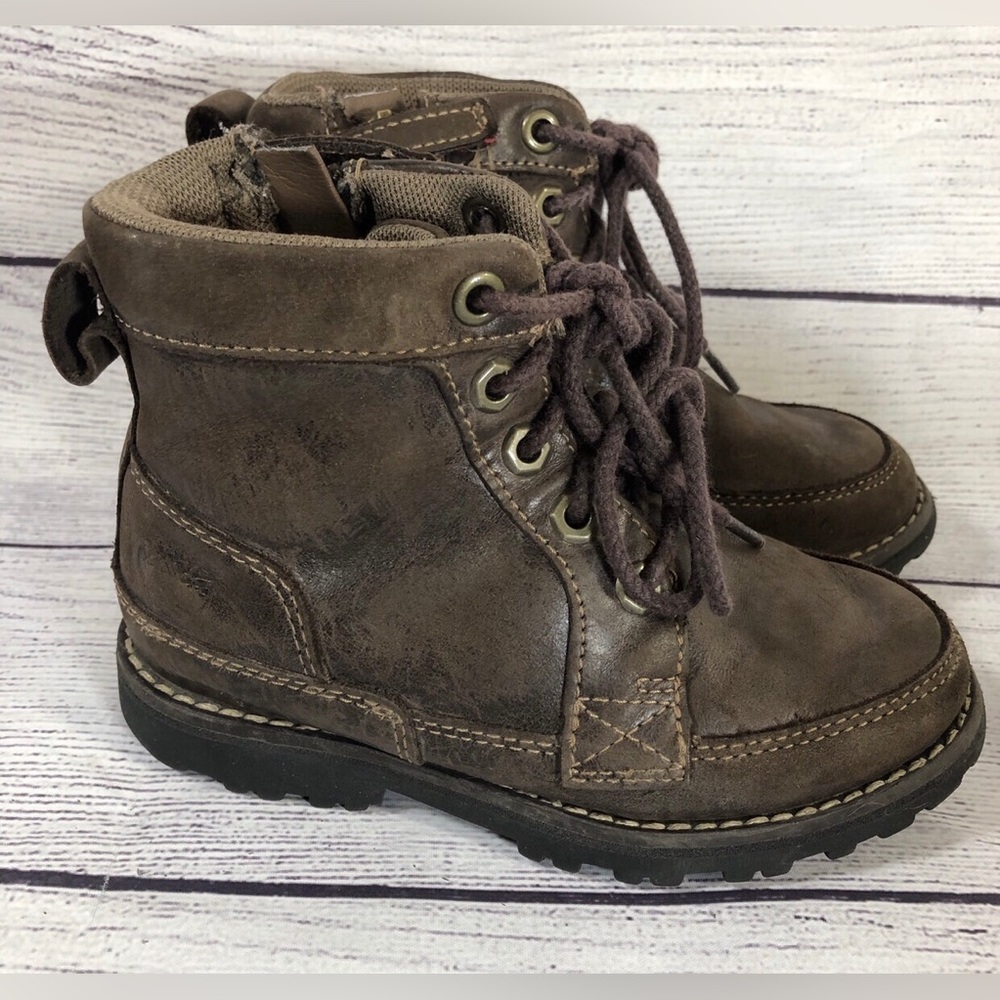 Timberland size 10 brown distressed leather boot